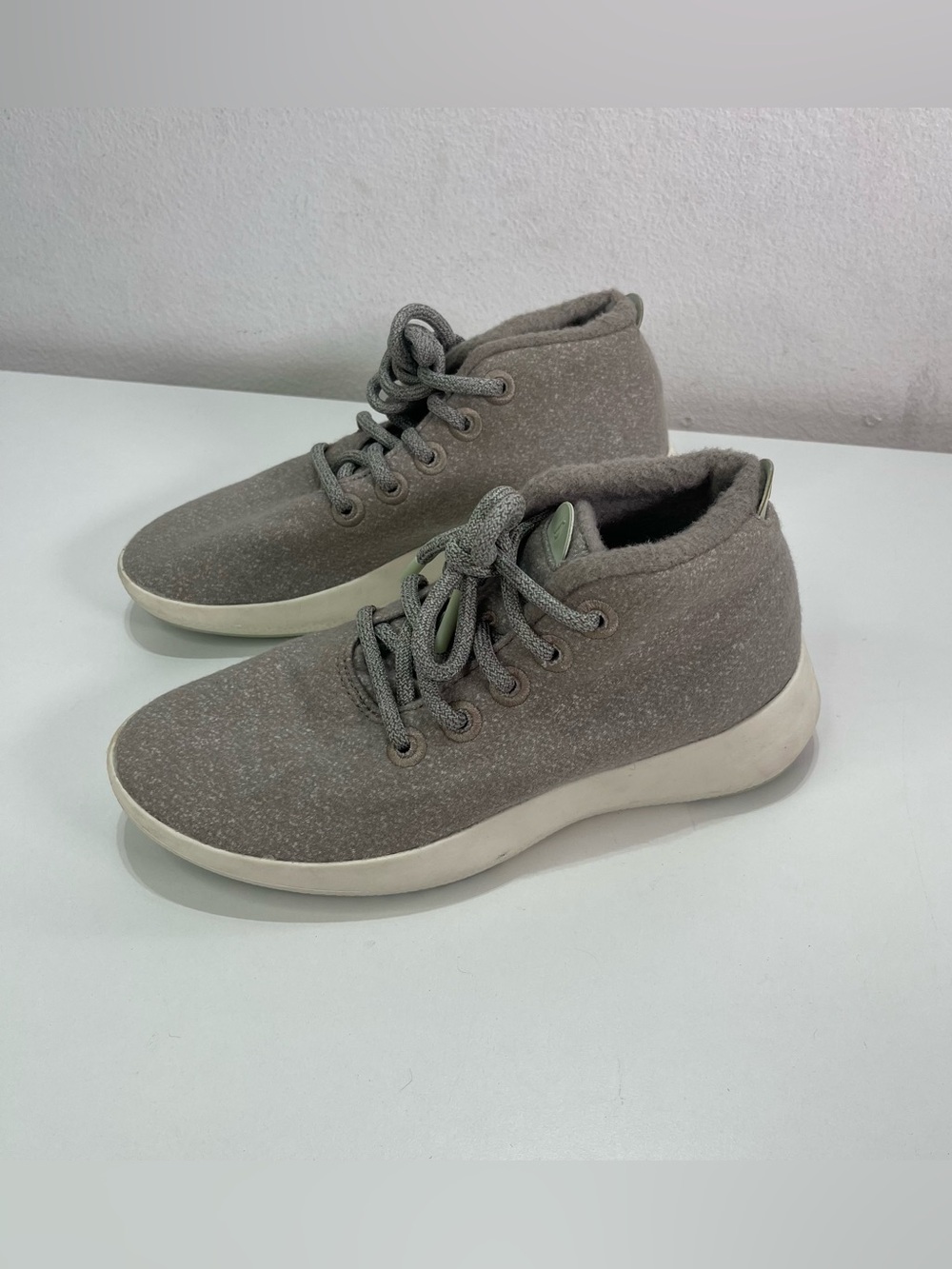 Allbirds Women's 7 Shoes Wool Runners Mizzle Sneakers Lace Up Gray
